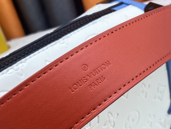 ルイヴィトンバッグ角部分ディテール